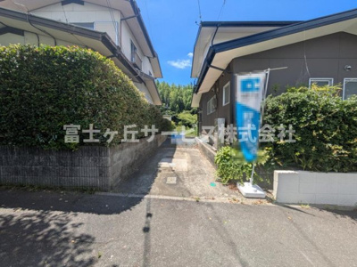 【駐車場】 | 浜松市浜名区細江町中川 中古戸建て | １台駐車可能です