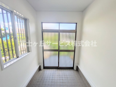 【玄関】 | 浜松市浜名区細江町中川 中古戸建て | 玄関です