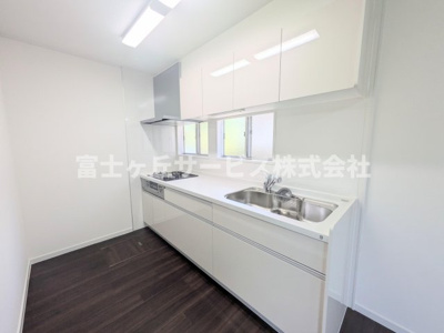 【キッチン】 | 浜松市浜名区細江町中川 中古戸建て | キッチンです