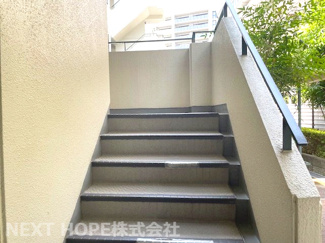 【その他共用部分】 | イスズハイツベル千僧 | エレベーターはございません。階段での移動になります。