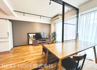 【洋室】 | イスズハイツベル千僧 | 南向きバルコニーに面した洋室６帖です♪たいへん明るい居室です！ぜひ素敵な室内を現地でご確認ください！！※居住中の為、事前にご連絡いただければご案内がスムーズです。