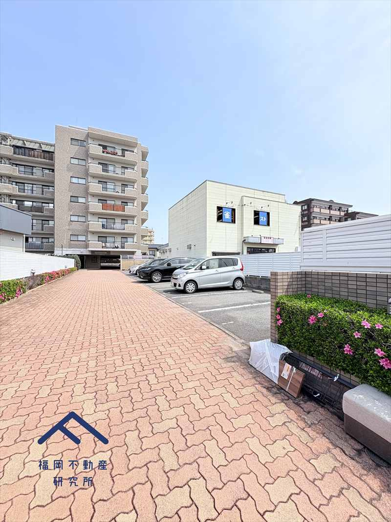 エトアール原の駐車場