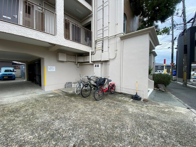 コープみささぎの駐車場|駐輪スペース