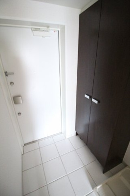 【玄関】 | インベスト神戸エアフロント