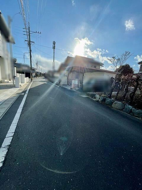 売地　豊橋市東小鷹野3丁目2-5,2-17の前面道路含む現地写真|前面道路　幅員5.5ｍ、接道約15ｍ