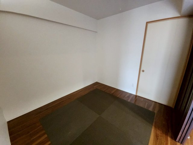 エグゼ神宮前の和室|物入れ付き和室4.5帖