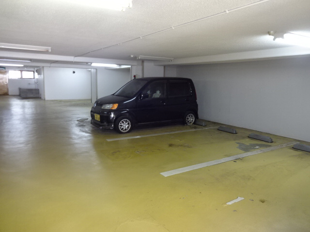 シティエステート城南の駐車場