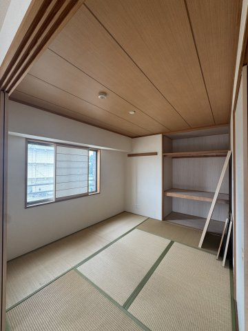 ロイヤルガーデン西浜の和室