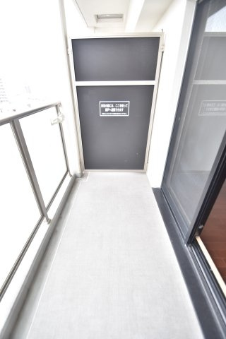 大阪市都島区都島南通２丁目の賃貸マンションのバルコニー