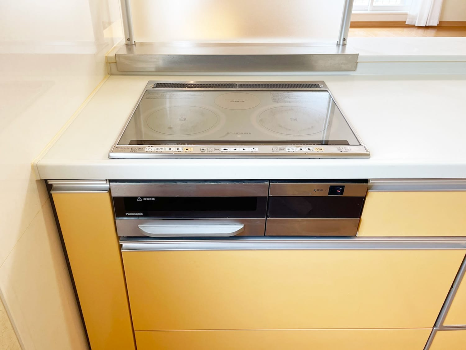 上大市一丁目　二世帯住宅のキッチン|２階キッチン
IHクッキングヒーター採用