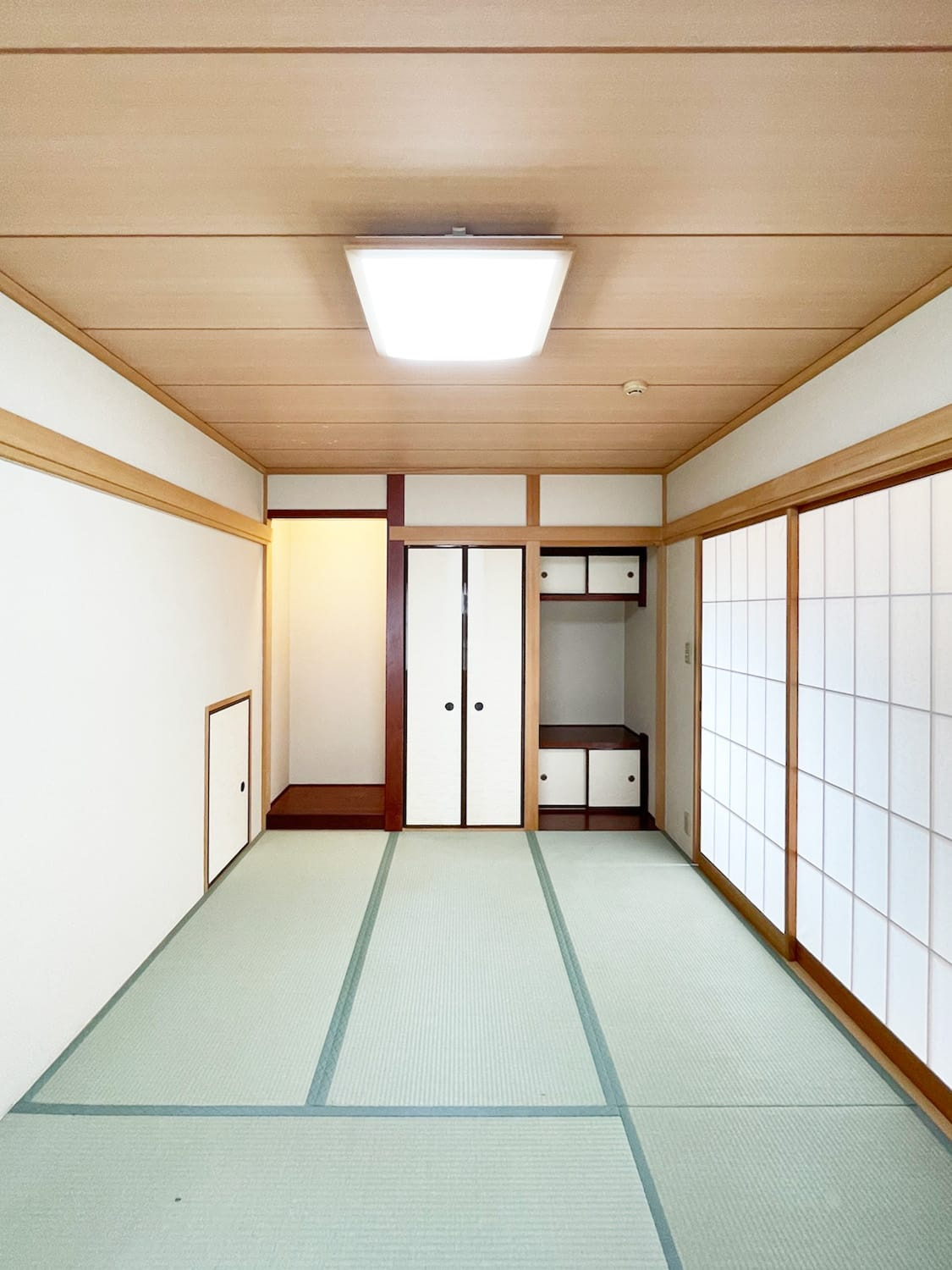 上大市一丁目　二世帯住宅の和室|趣のある和室です