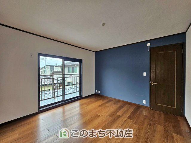 下野市祇園5丁目　中古戸建の洋室|南向きで陽当たりの良い洋室♪風通しもよく快適です☆