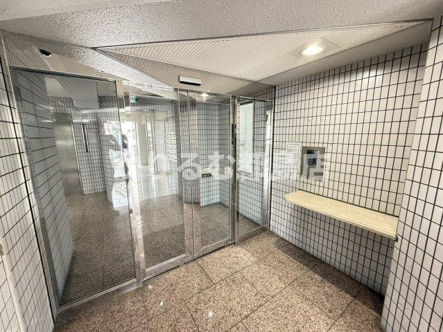 モアメゾンアオイのエントランス
