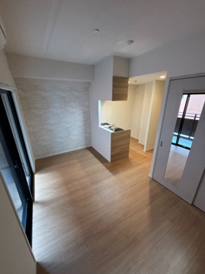 【居間・リビング】 | LANDIC PREMIUM HAKATA　★プライスホームなら仲介手数料が割引価格です★