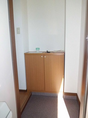 グランドール10の玄関|※別部屋同間取りのお写真となります。参考にご覧くださいませ。