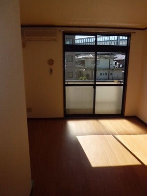 グランドール10の洋室|※別部屋同間取りのお写真となります。参考にご覧くださいませ。