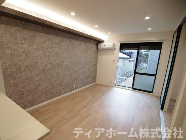 コンフォート小川の居間・リビング|ナウい内装です