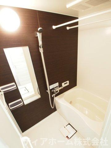 コンフォート小川の浴室|日々の疲れを癒すお風呂付です