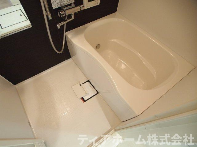 コンフォート小川の浴室|お風呂で日々の疲れを落としましょう