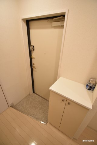カルム小西2　仲介手数料無料の玄関