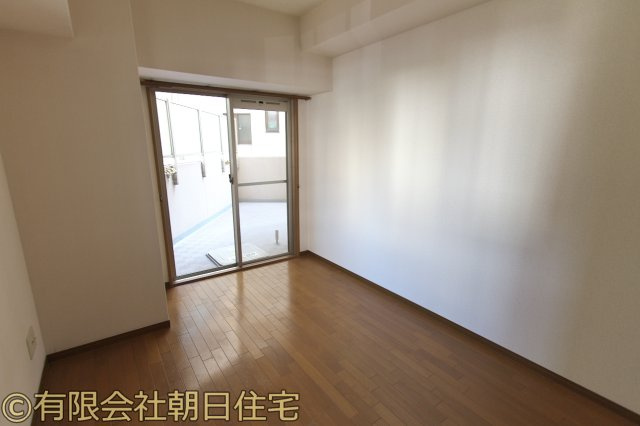 グランクール広・パークビューの洋室