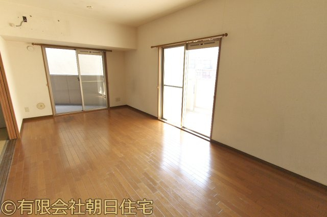 グランクール広・パークビューの居間・リビング