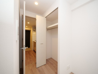 【収納】 | エスリード新大阪ザ・プレミアEAST | 専用の収納スペースです