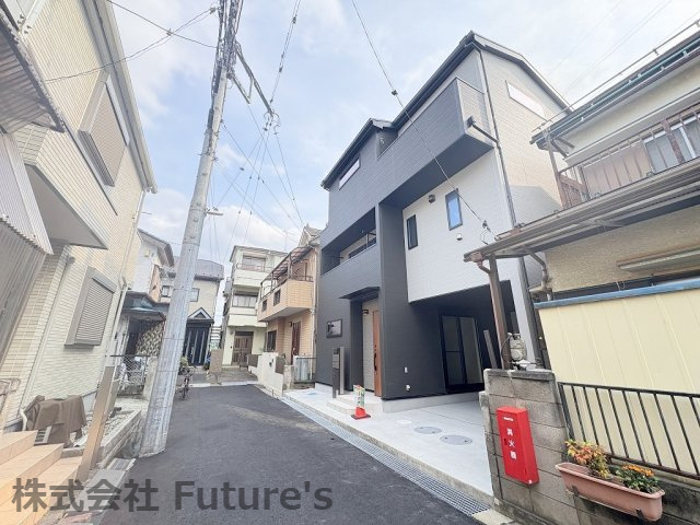 三郷市谷口　新築戸建　全1棟の前面道路含む現地写真|前面道路含む現地写真です。