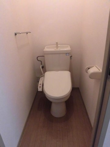 上益城郡益城町大字古閑のアパートのトイレ