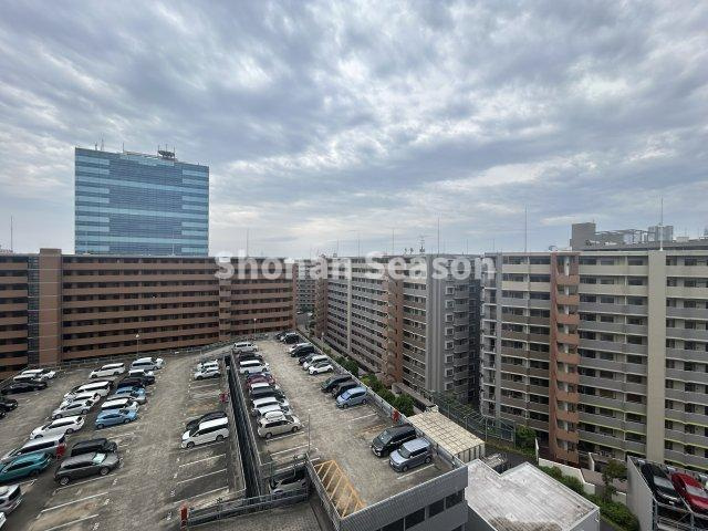 【バルコニー】 | 陽当たり・通風はもちろん！より良い眺望が望める地上11階建最上階◎
溢れる開放感をぜひご体感下さい♪