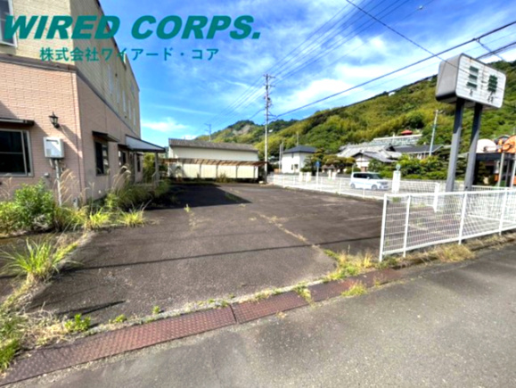 静岡市葵区有永町　店舗住宅　中古戸建の駐車場