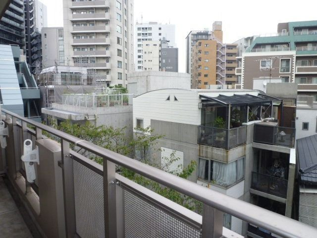 【バルコニー】麻布イーストコア