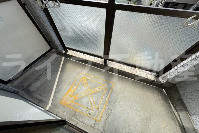 長瀬レーベンハイムのバルコニー|外からの目が気にならないバルコニーで洗濯物が干せます