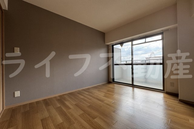 長瀬レーベンハイムの内装|明るい色調の室内です