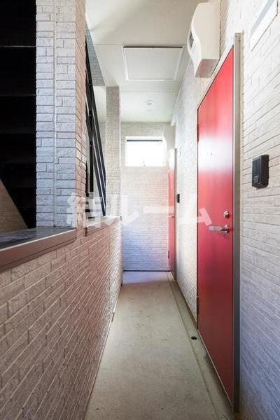 豊島区東池袋５丁目のアパートのロビー