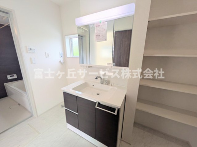 【独立洗面台】 | 掛川市西大渕 新築一戸建て 1号棟 | 独立洗面台です