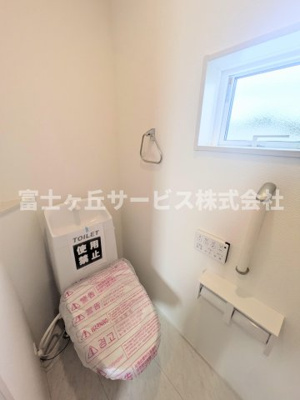 【トイレ】 | 掛川市西大渕 新築一戸建て 1号棟 | １F2F同タイプのトイレがあります