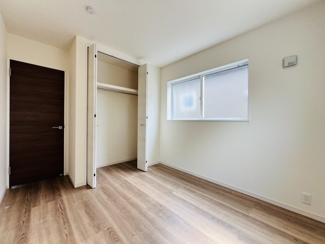 碧南市日進町２丁目11『仲介手数料無料』新築戸建ての洋室