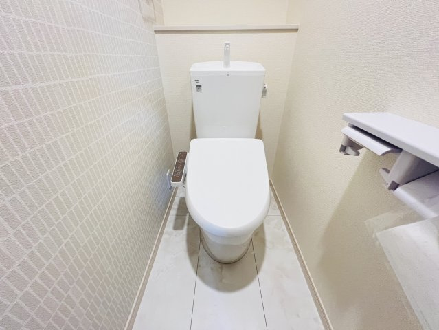 碧南市日進町２丁目11『仲介手数料無料』新築戸建てのトイレ