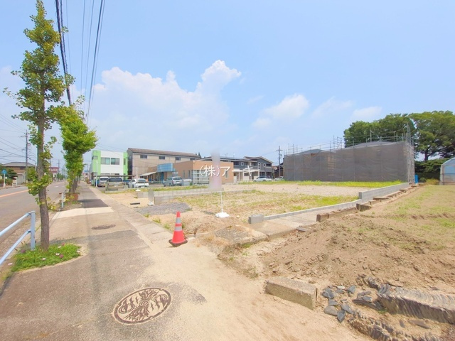 碧南市日進町２丁目11『仲介手数料無料』新築戸建ての前面道路含む現地写真