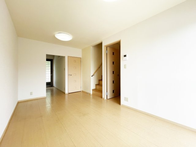 オーキッドコート　Ａ棟の居間・リビング