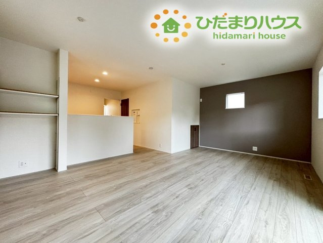 東松山市石橋　23-2期　新築一戸建て　リナージュ　03の居間・リビング|日当たり・風通しが良く、
自然とリビングに集まりたくなるような空間です(*^-^*)							