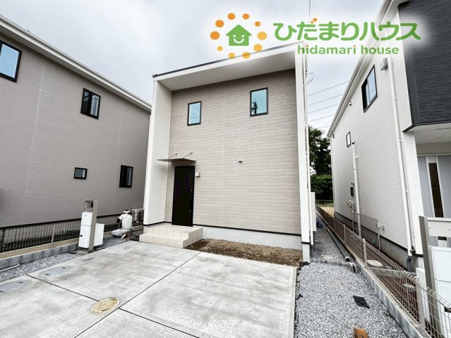 東松山市石橋　23-2期　新築一戸建て　リナージュ　03の外観|落ち着いた色合いがお洒落な外観ですね♪