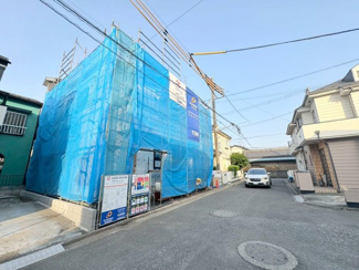 【前面道路含む現地写真】