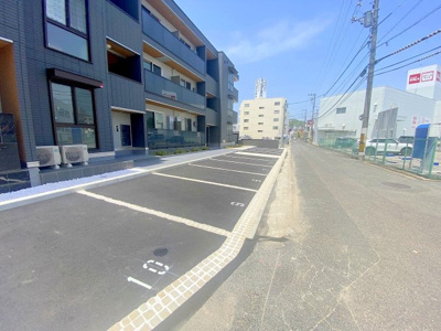 【駐車場】 | レグルス曙 | 敷地内に駐車場ございます！