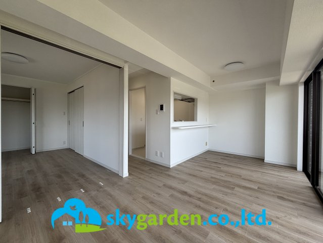 グリーンパーク秦野の居間・リビング