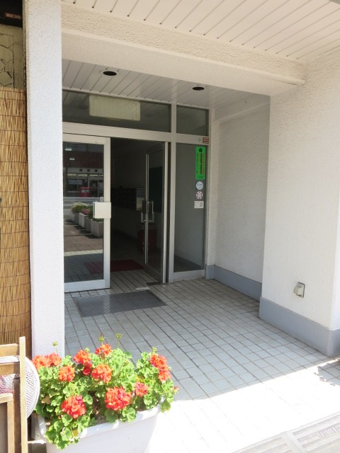 サンハイツ東十条のエントランス