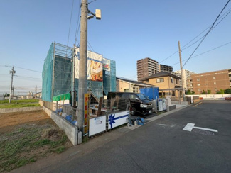 【前面道路含む現地写真】