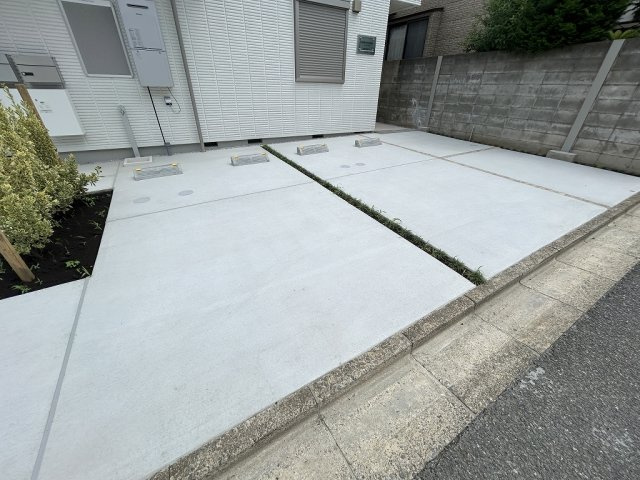 マーブルヴィラ大泉の駐車場