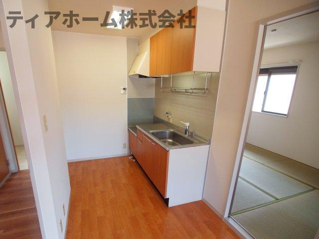 エルドラード五位堂Eのキッチン|お料理しやすいキッチンです